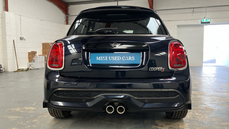 MINI Hatchback 2.0 Cooper S Exclusive 5dr Petrol Hatchback